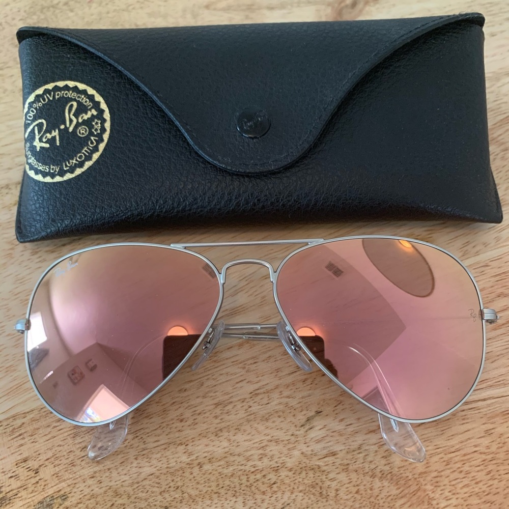 Women’s Ray-Ban Pink Mirrored Sunglassses